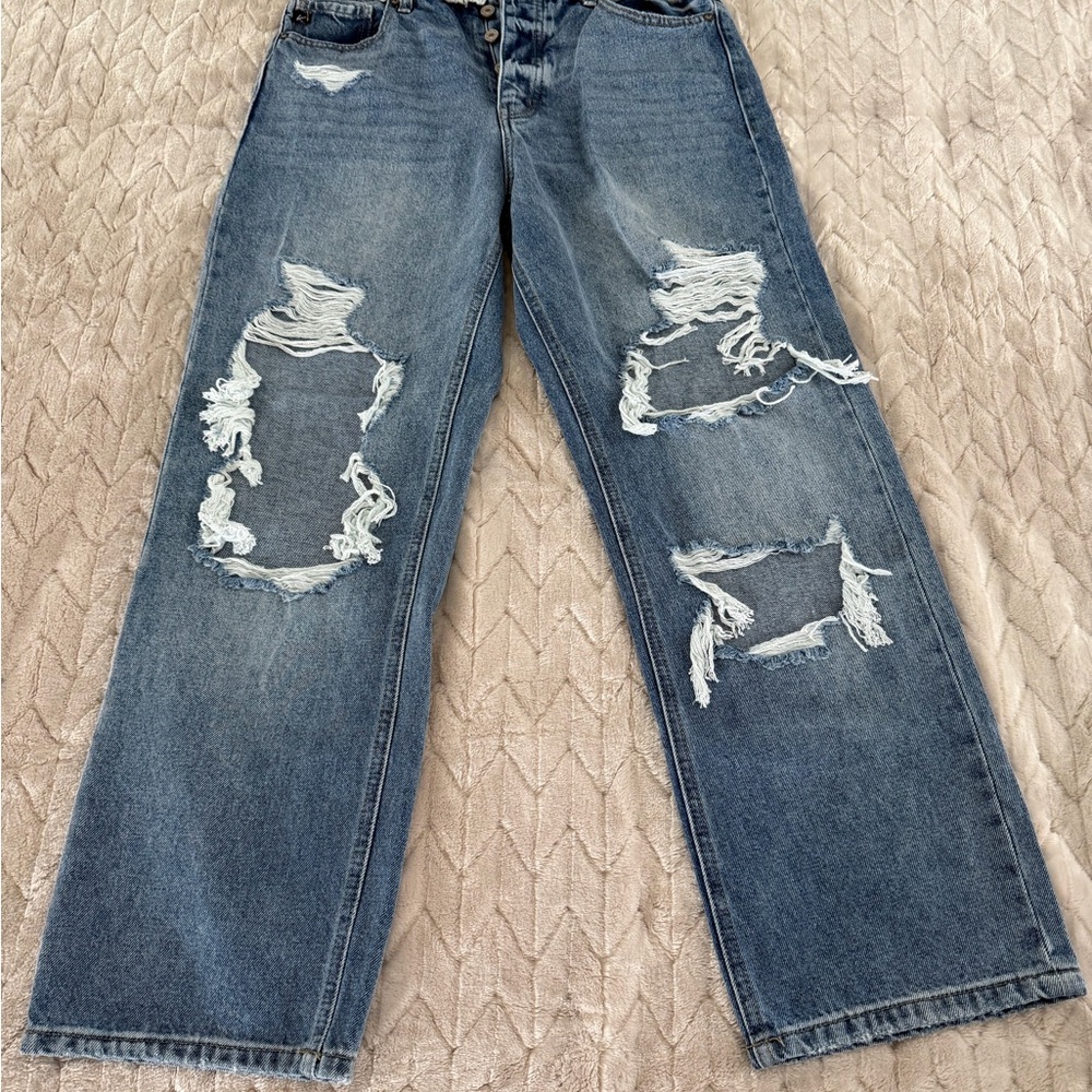 KanCan Distressed Ankle Jeans in Blue